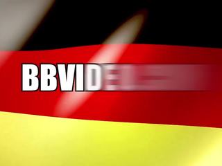 Ερασιτεχνικό γερμανικό ωριμάζει σε λεσβιακό μπανιέρα όργιο: hd βρόμικο βίντεο 70