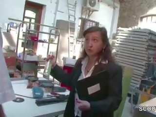 Nemecké matka v podkolienky zviesť na súložiť na práca: x menovitý klip film 7a