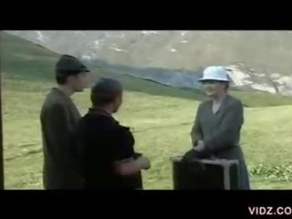 Middle-aged gutaran jelep goes to the mountain to fuck